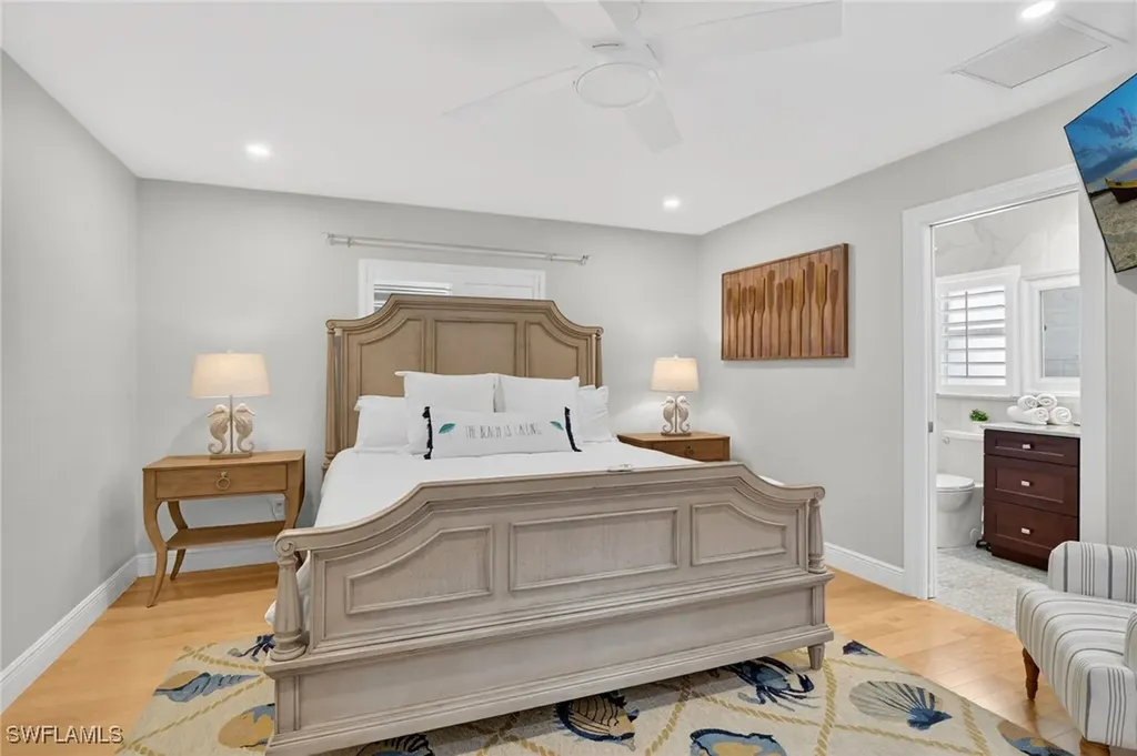 523 107th Avenue N Naples FL 34108