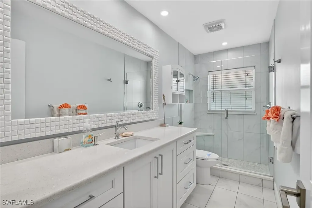 523 107th Avenue N Naples FL 34108