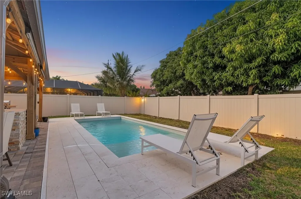 523 107th Avenue N Naples FL 34108
