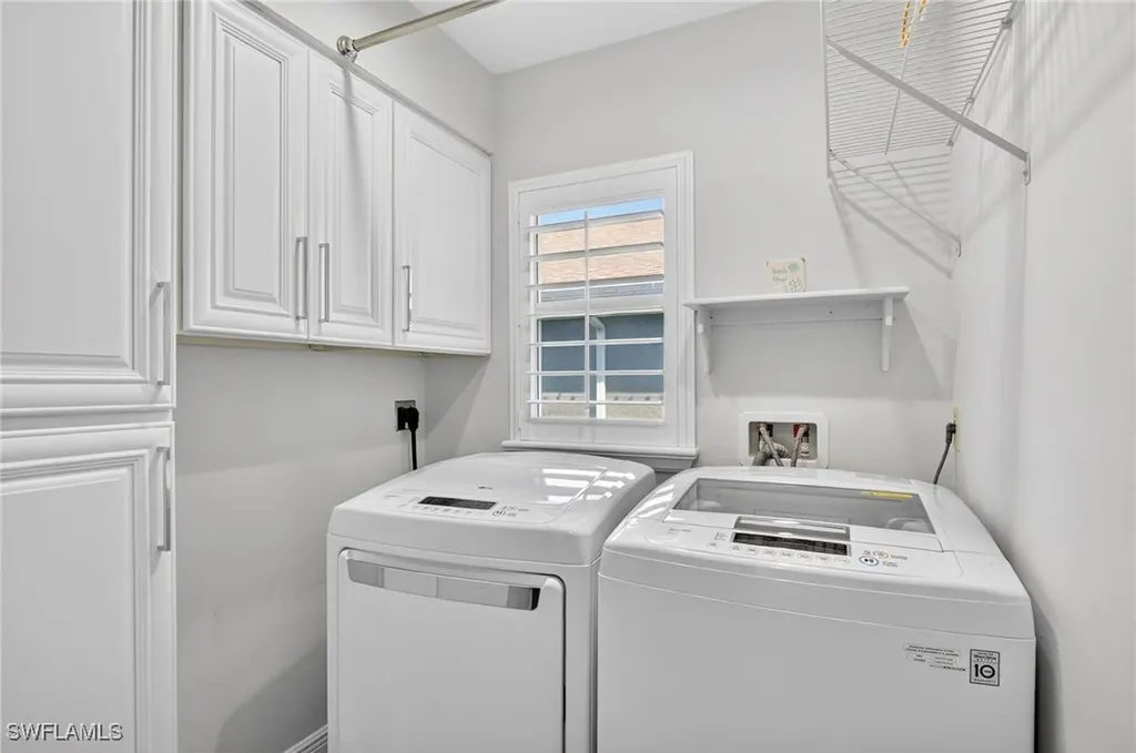 523 107th Avenue N Naples FL 34108