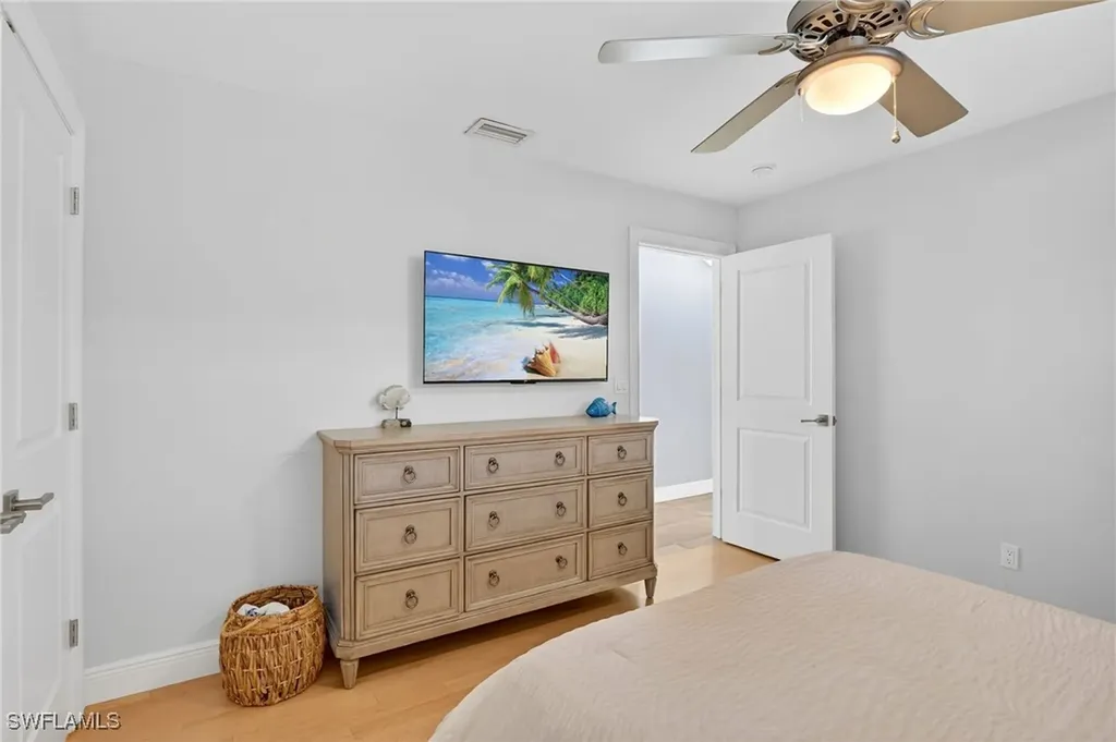 523 107th Avenue N Naples FL 34108