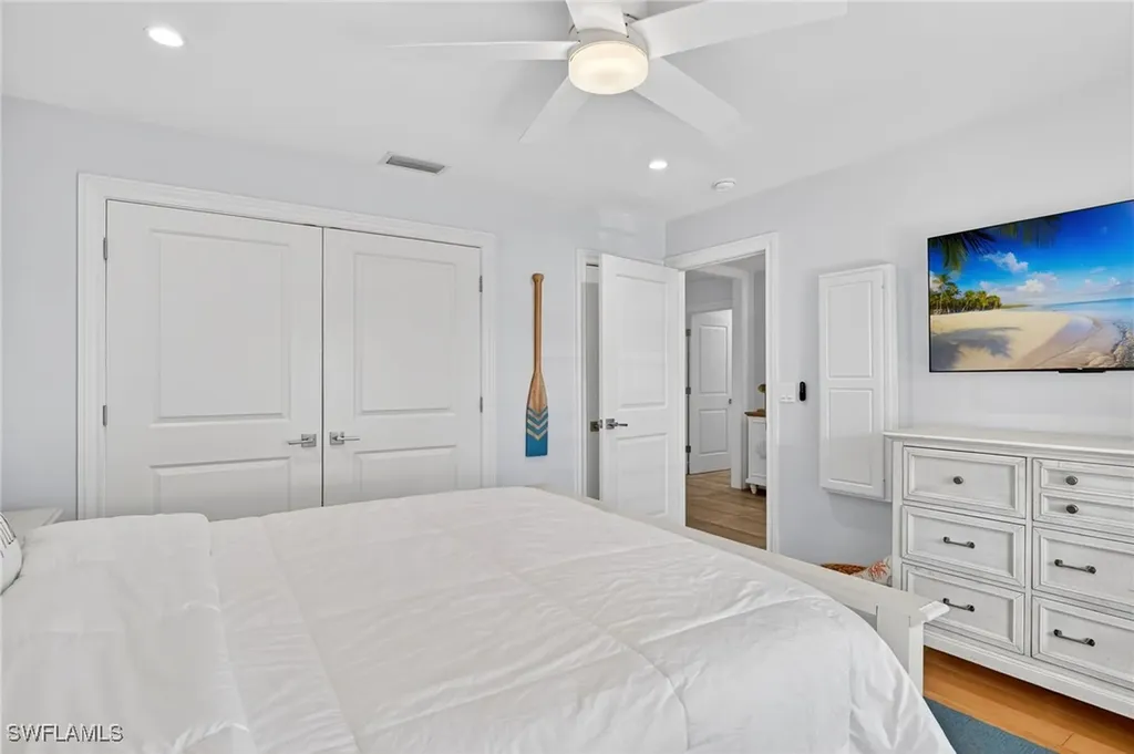 523 107th Avenue N Naples FL 34108