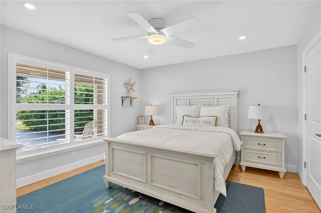 523 107th Avenue N Naples FL 34108