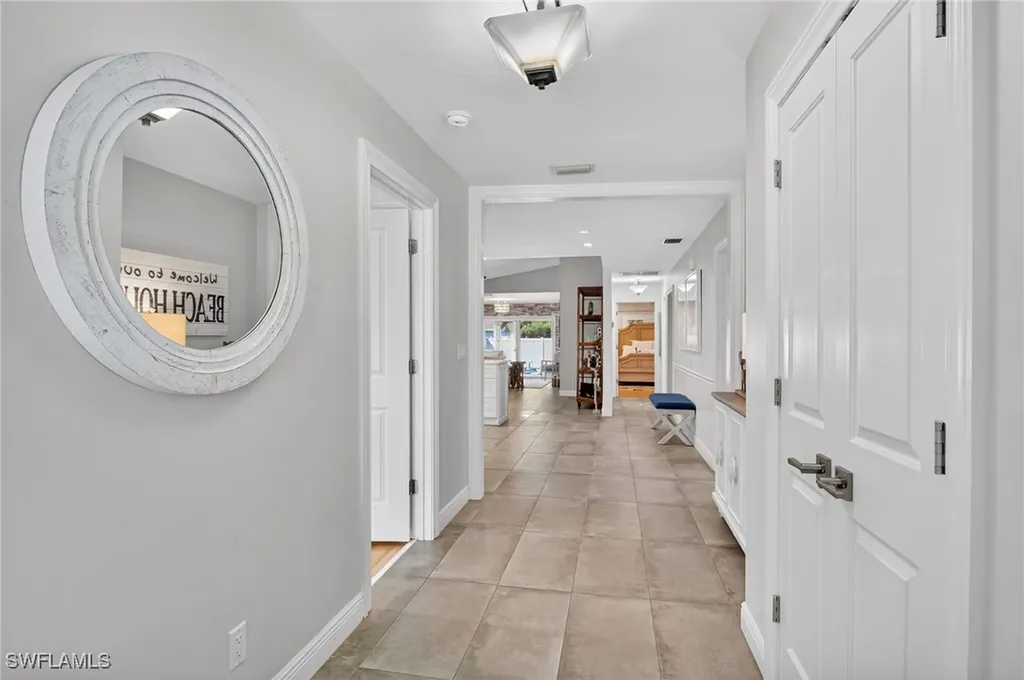 523 107th Avenue N Naples FL 34108