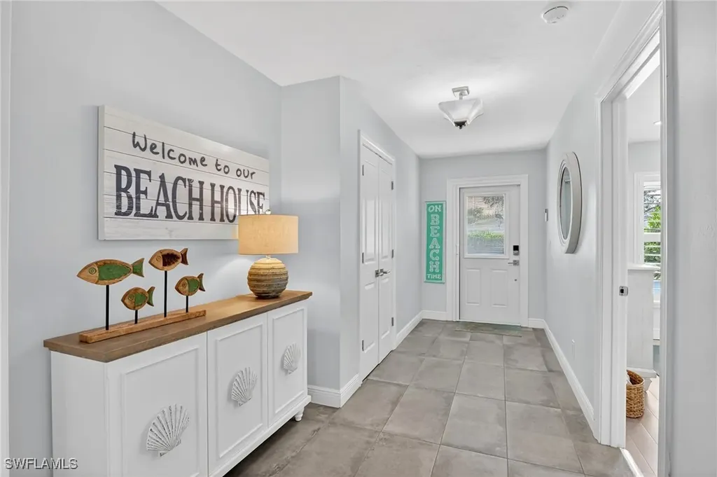 523 107th Avenue N Naples FL 34108