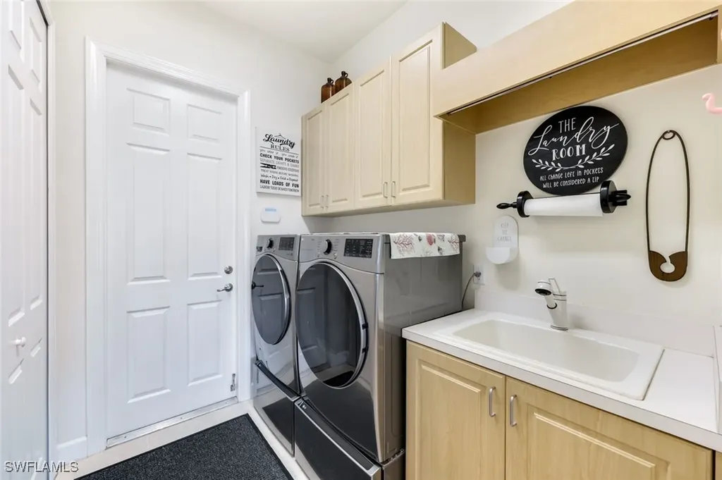 9852 Treasure Cay Lane Bonita Springs FL 34135