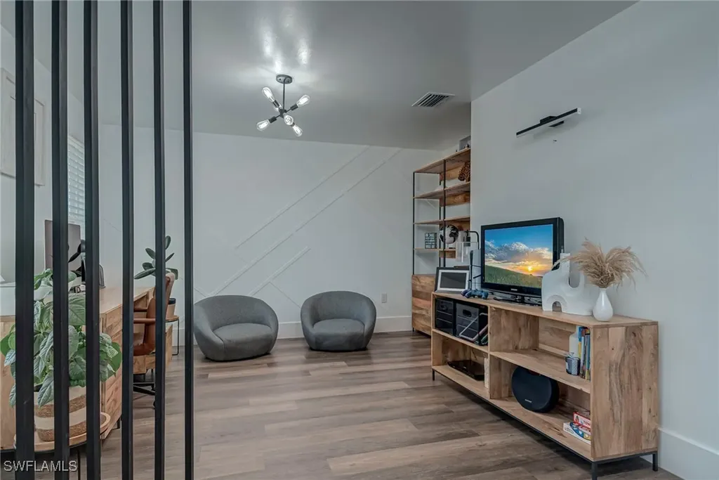 600 SW 18th Street Cape Coral FL 33991