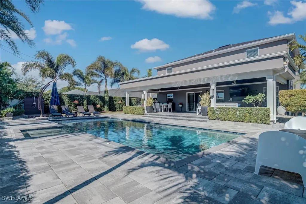 600 SW 18th Street Cape Coral FL 33991