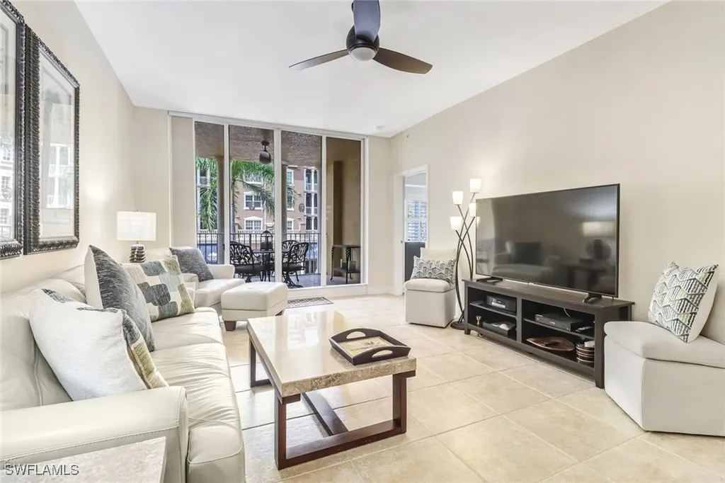 401 Bayfront Place Naples FL 34102