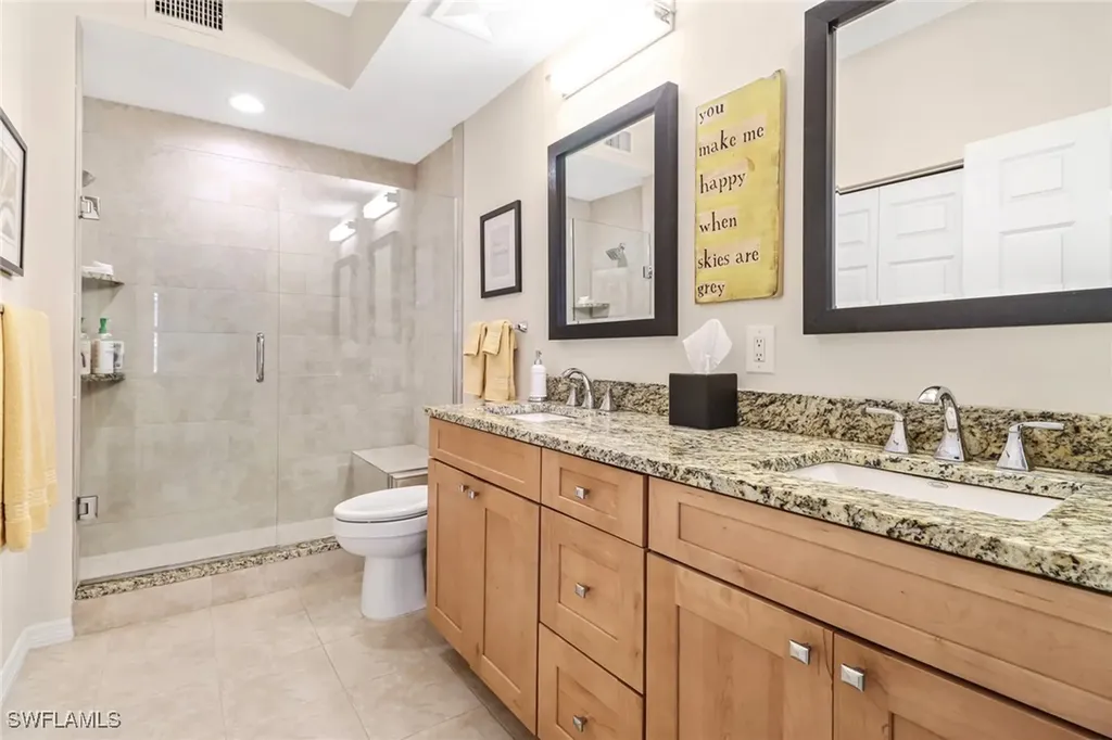 401 Bayfront Place Naples FL 34102