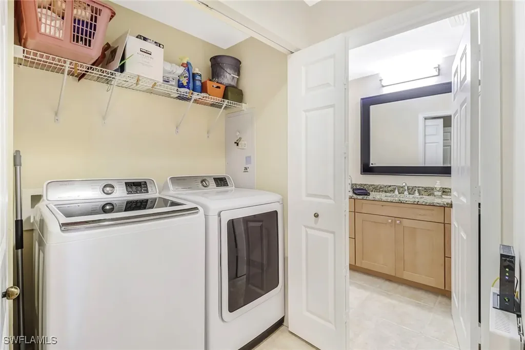 401 Bayfront Place Naples FL 34102