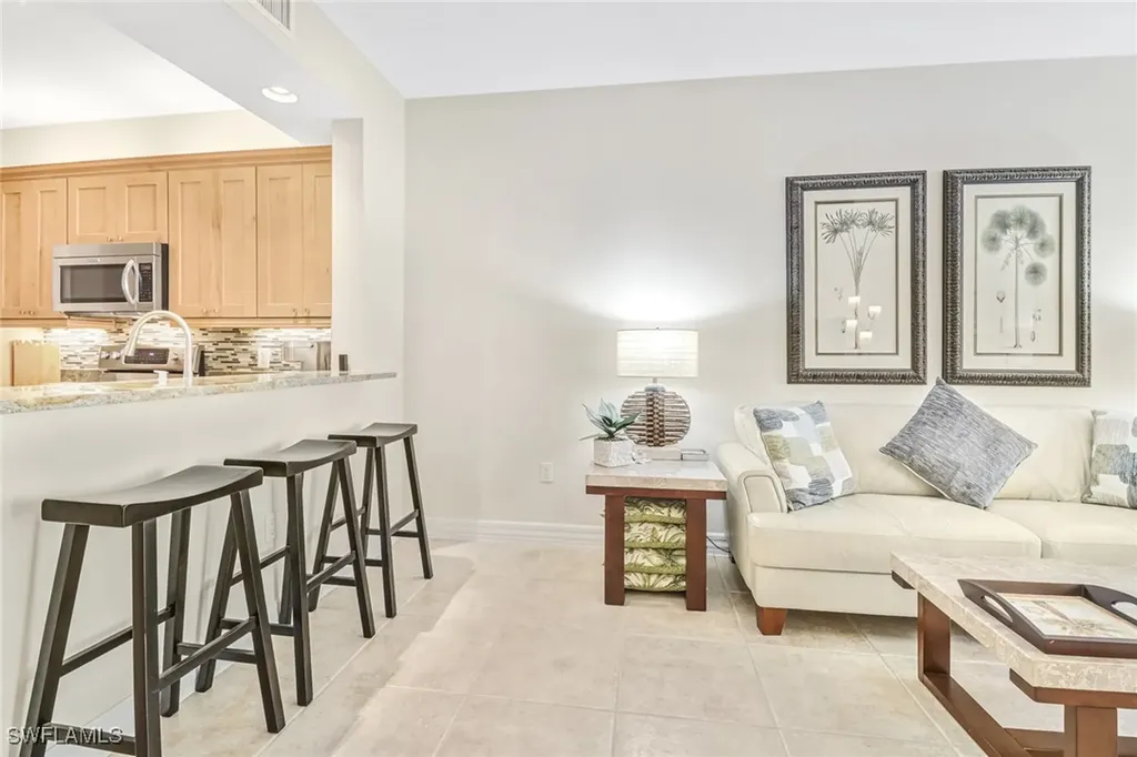 401 Bayfront Place Naples FL 34102