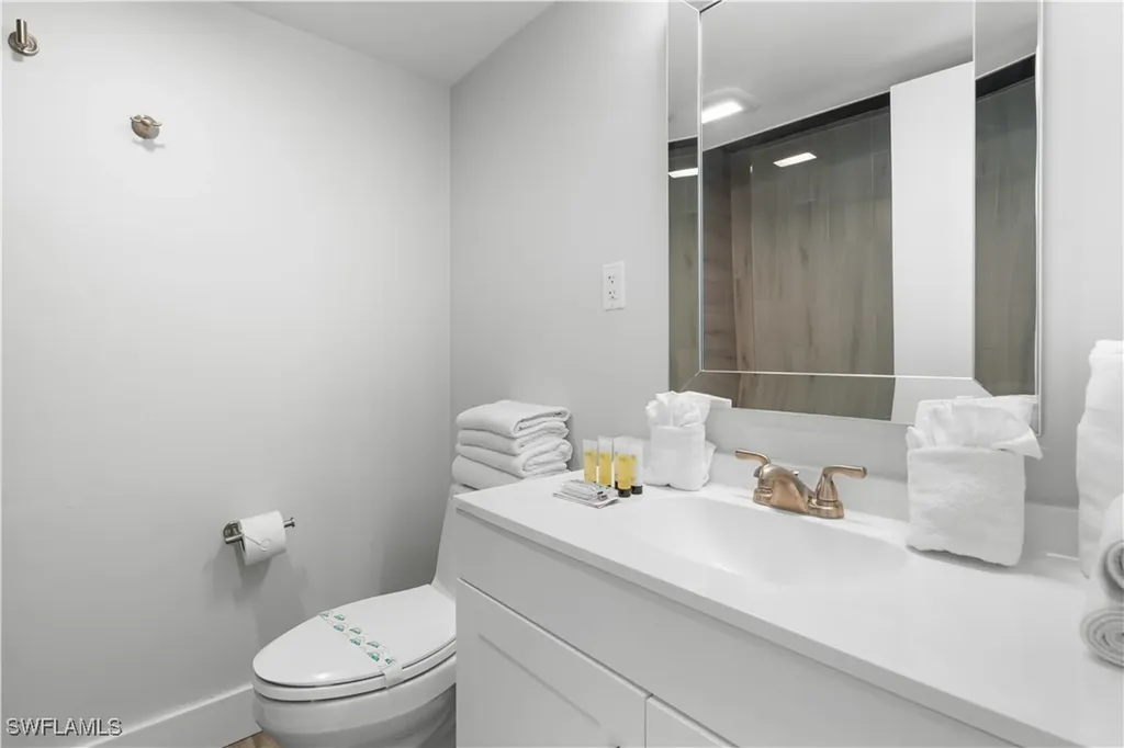 5700 Bonita Beach Road SW Bonita Springs FL 34134