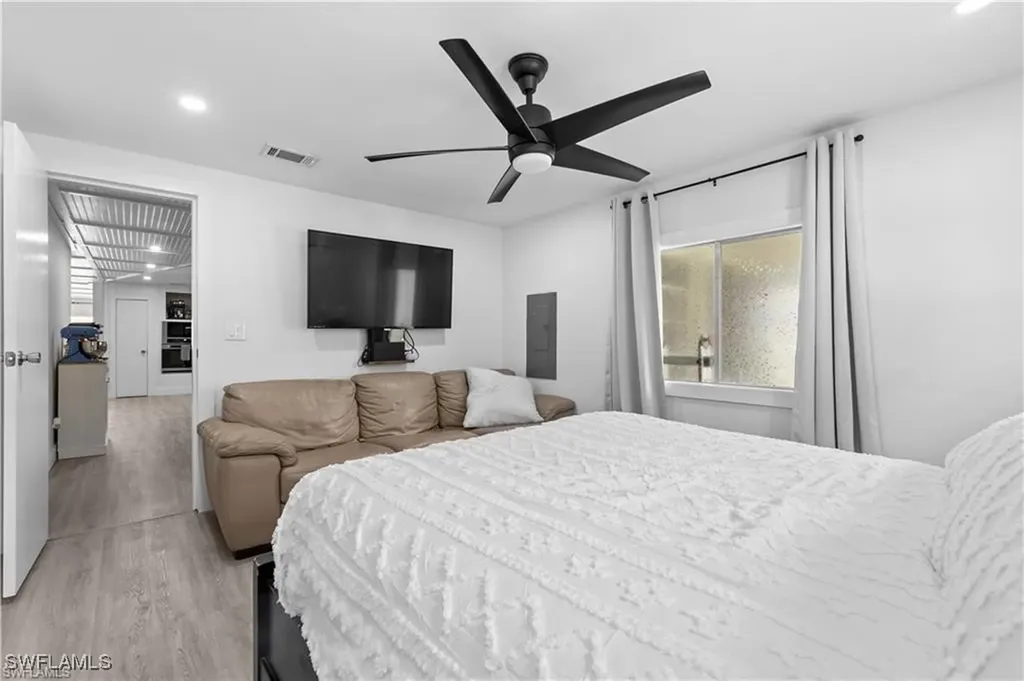 23 Derhenson Drive Naples FL 34114