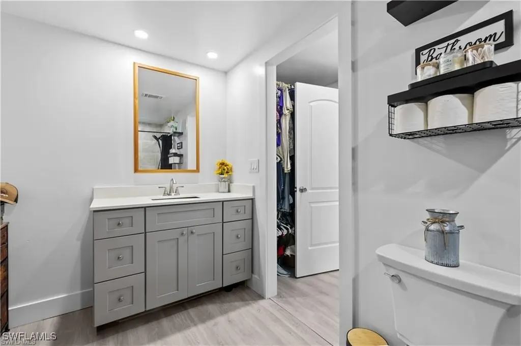 23 Derhenson Drive Naples FL 34114