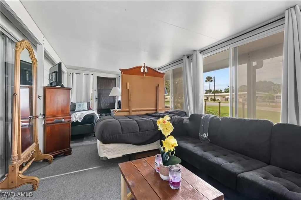 23 Derhenson Drive Naples FL 34114