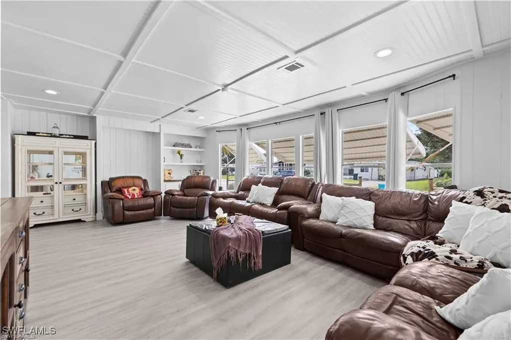 23 Derhenson Drive Naples FL 34114