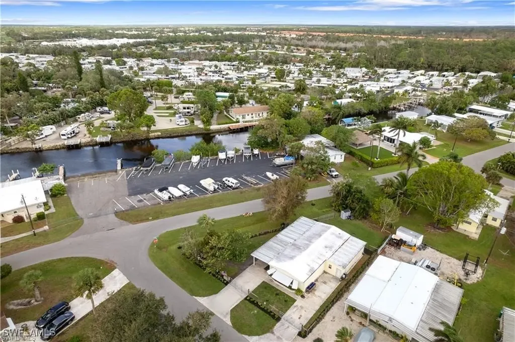 23 Derhenson Drive Naples FL 34114