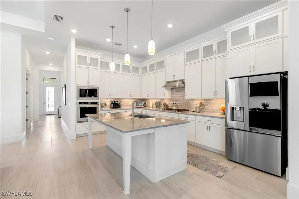 9568 Caymas Terrace Naples FL 34114