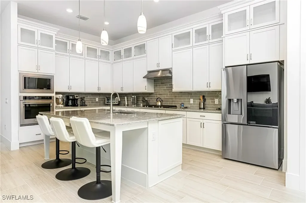 9568 Caymas Terrace Naples FL 34114
