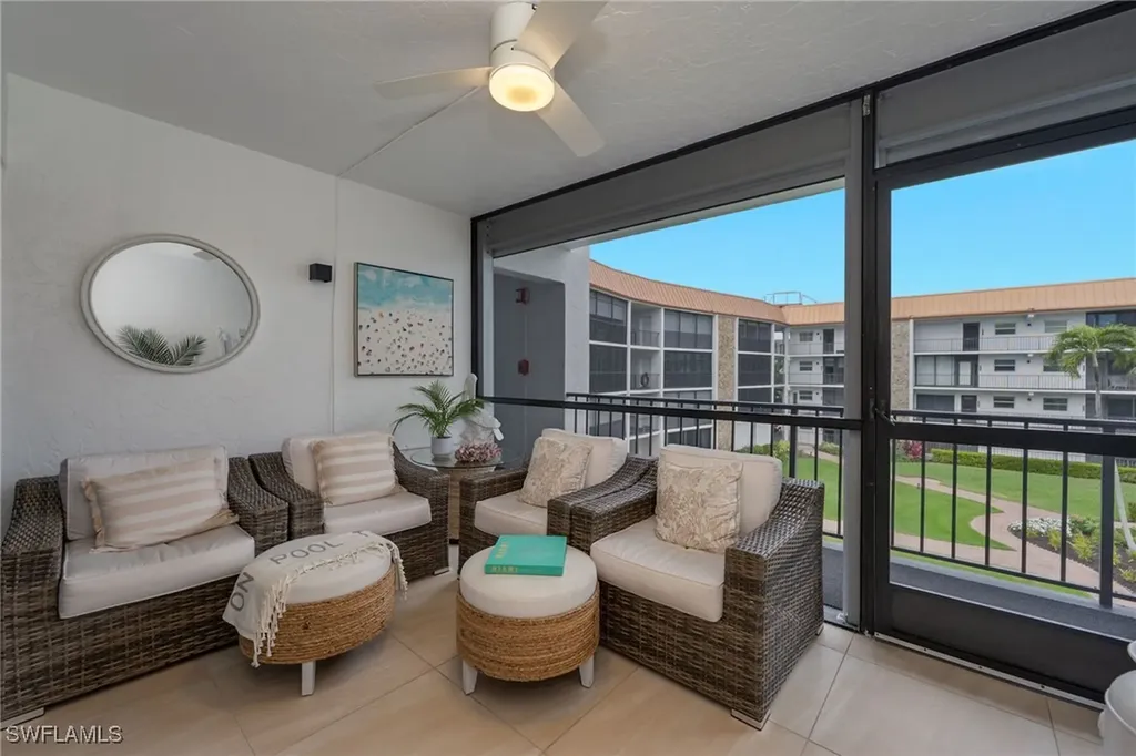 2900 Gulf Shore Boulevard N Naples FL 34103