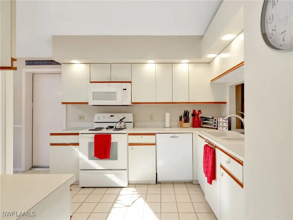 355 Bay Forest Drive Naples FL 34110