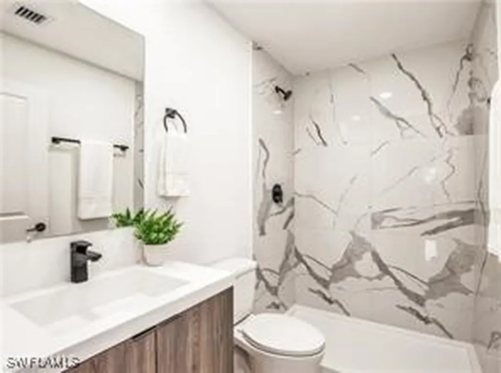 1203 NE 36th Lane Cape Coral FL 33909