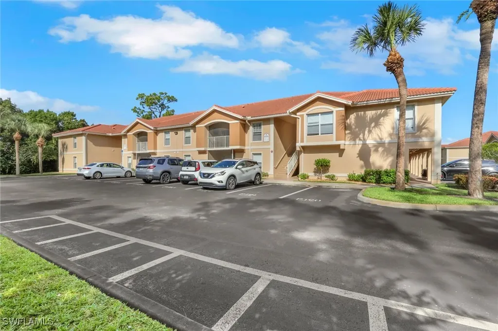 8285 Ibis Club Drive Naples FL 34104