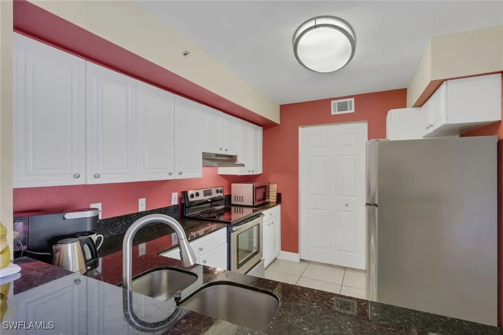 8285 Ibis Club Drive Naples FL 34104