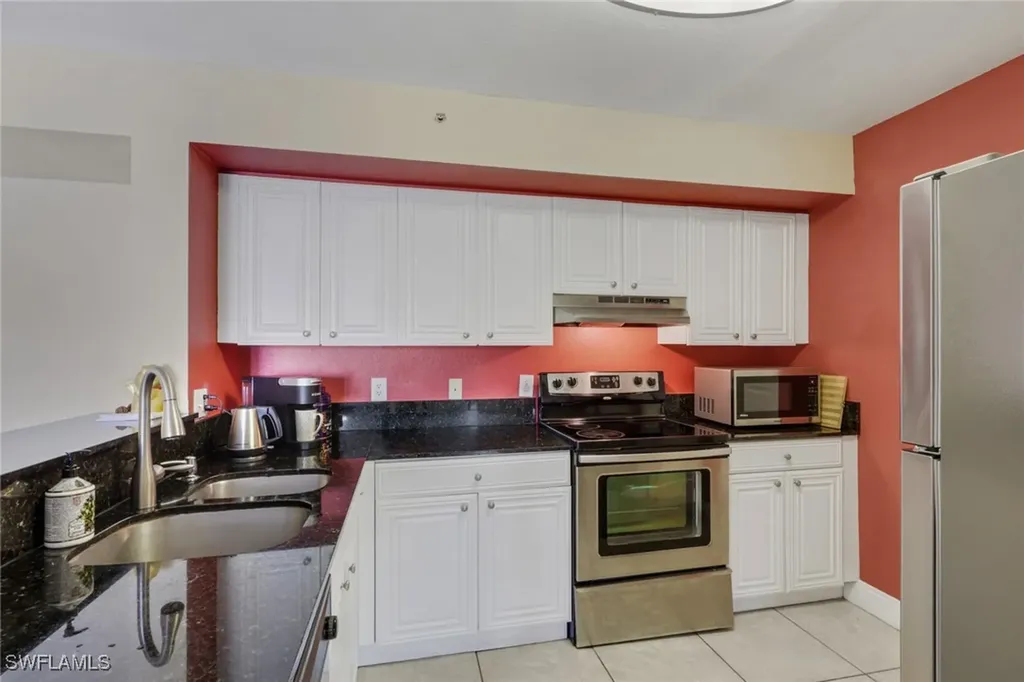 8285 Ibis Club Drive Naples FL 34104