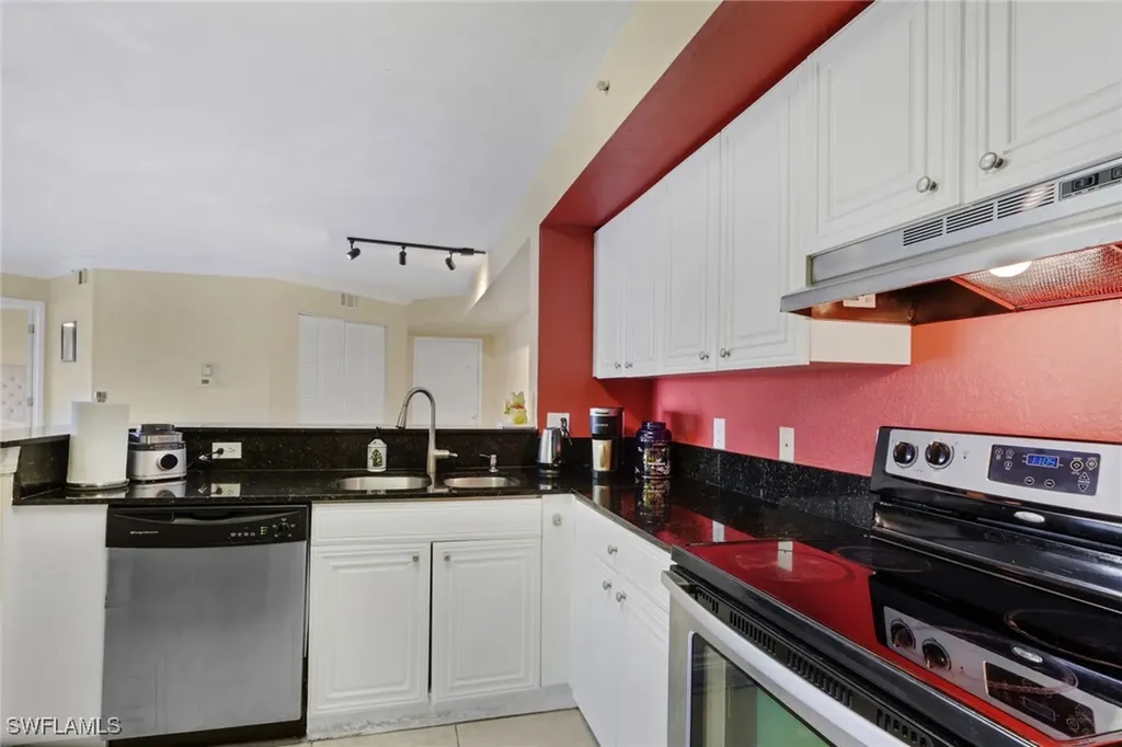 8285 Ibis Club Drive Naples FL 34104