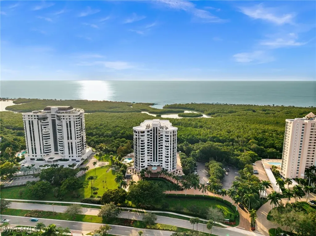6075 Pelican Bay Boulevard Naples FL 34108