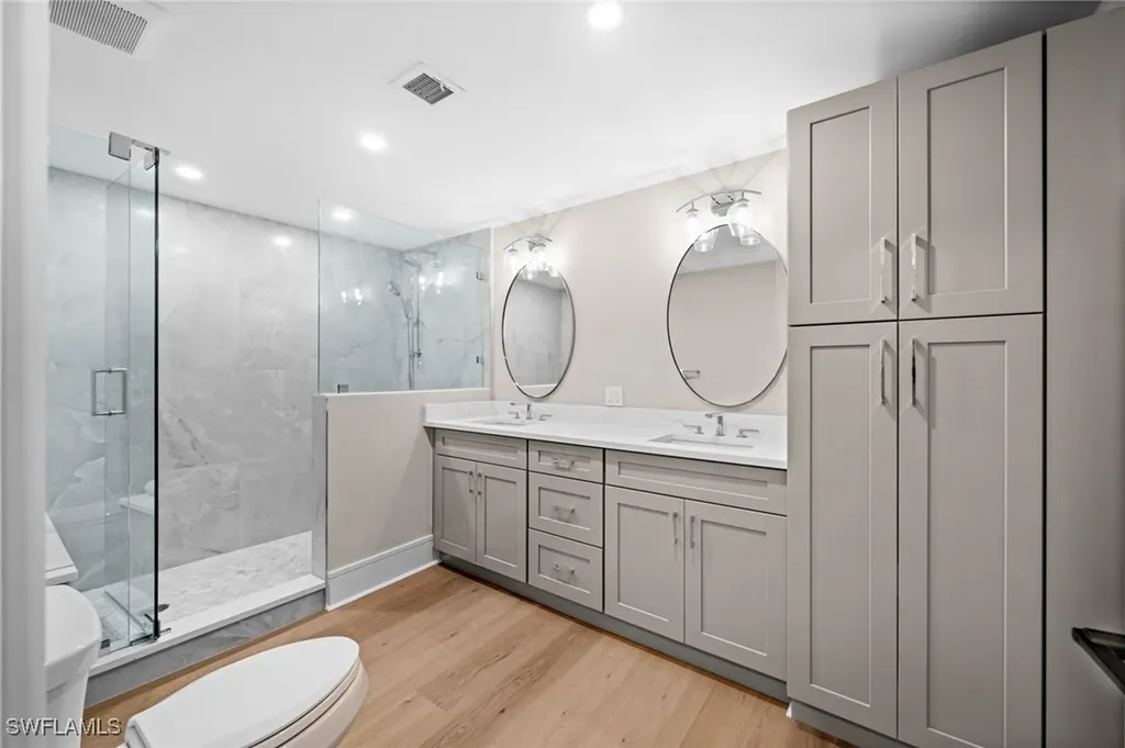 6075 Pelican Bay Boulevard Naples FL 34108