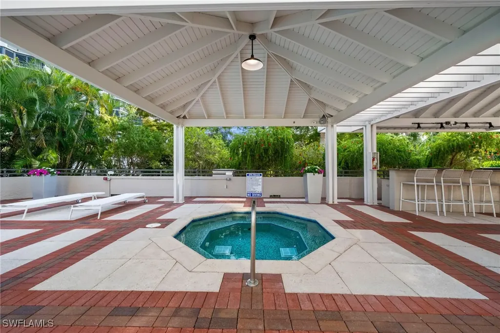 6075 Pelican Bay Boulevard Naples FL 34108