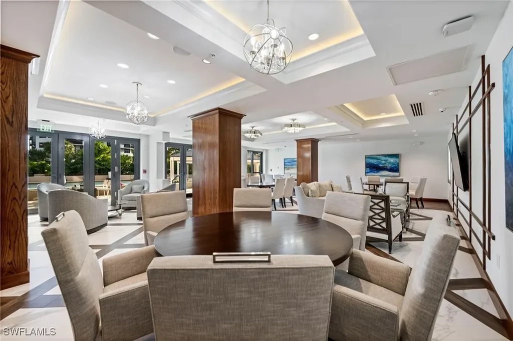 6075 Pelican Bay Boulevard Naples FL 34108