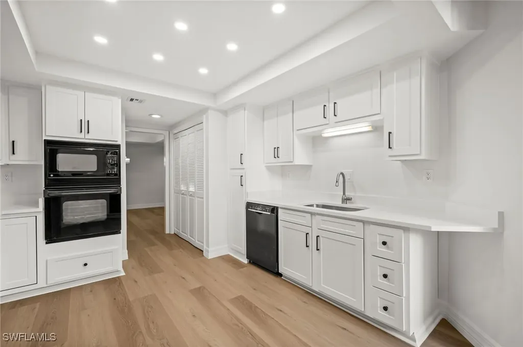 6075 Pelican Bay Boulevard Naples FL 34108