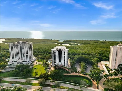 6075 Pelican Bay Boulevard Naples FL 34108