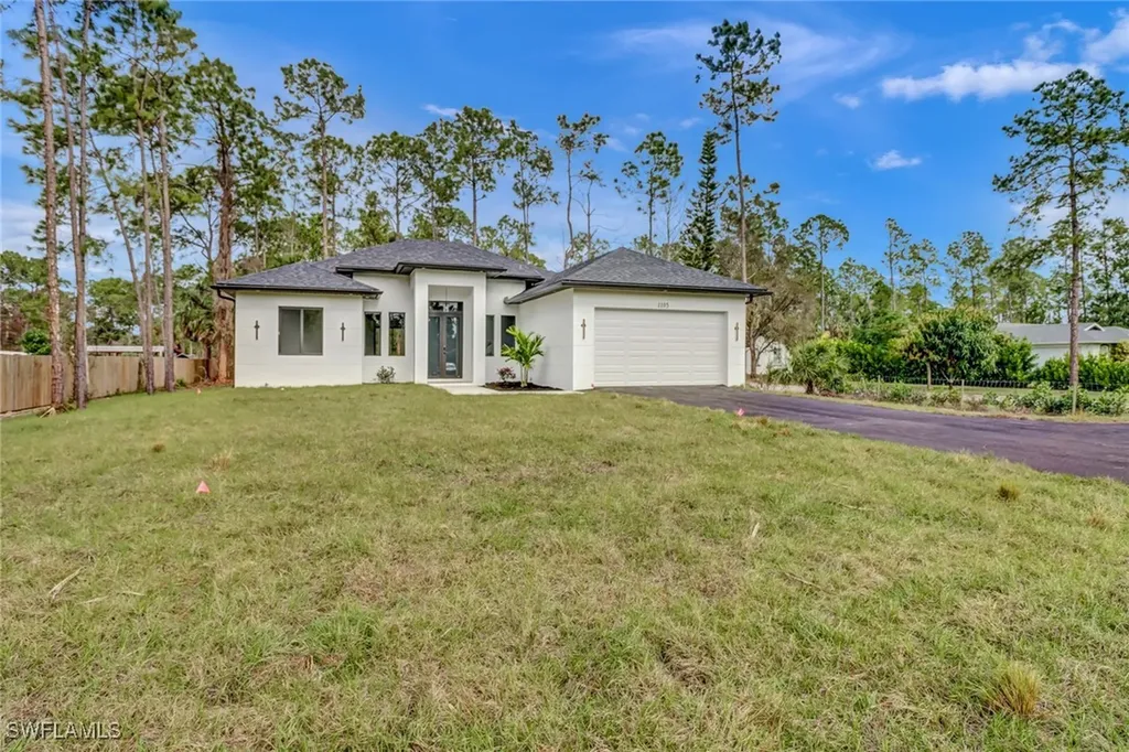3232 47th Avenue NE Naples FL 34120