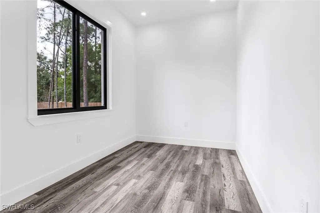 3232 47th Avenue NE Naples FL 34120