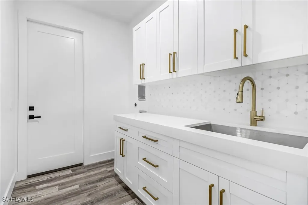 3232 47th Avenue NE Naples FL 34120