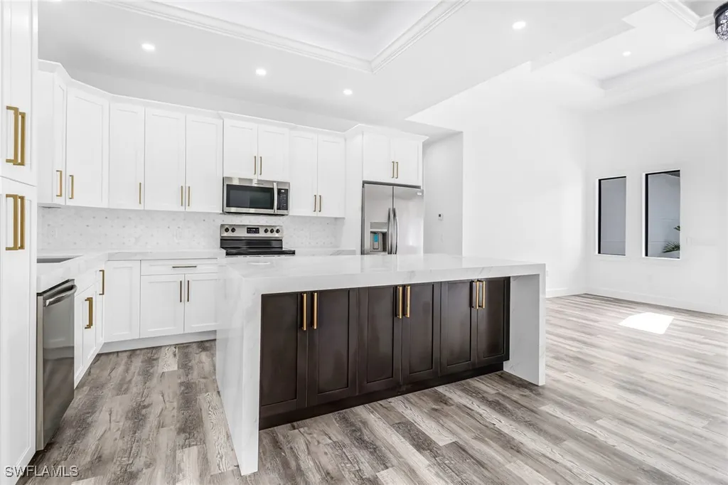 3232 47th Avenue NE Naples FL 34120