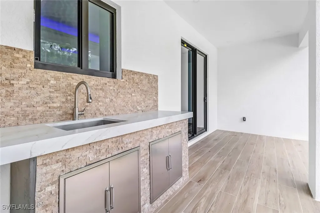 3232 47th Avenue NE Naples FL 34120