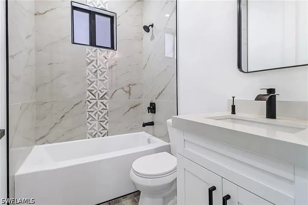 3232 47th Avenue NE Naples FL 34120
