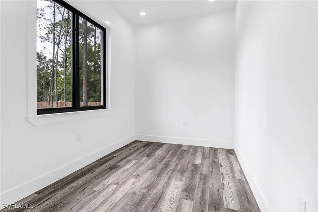 3232 47th Avenue NE Naples FL 34120