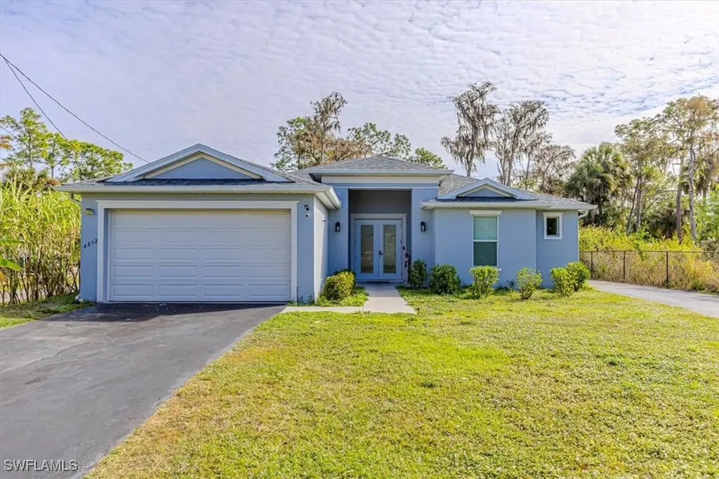 4832 12th Street NE Naples FL 34120