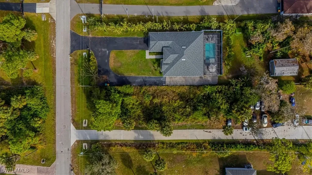 4832 12th Street NE Naples FL 34120