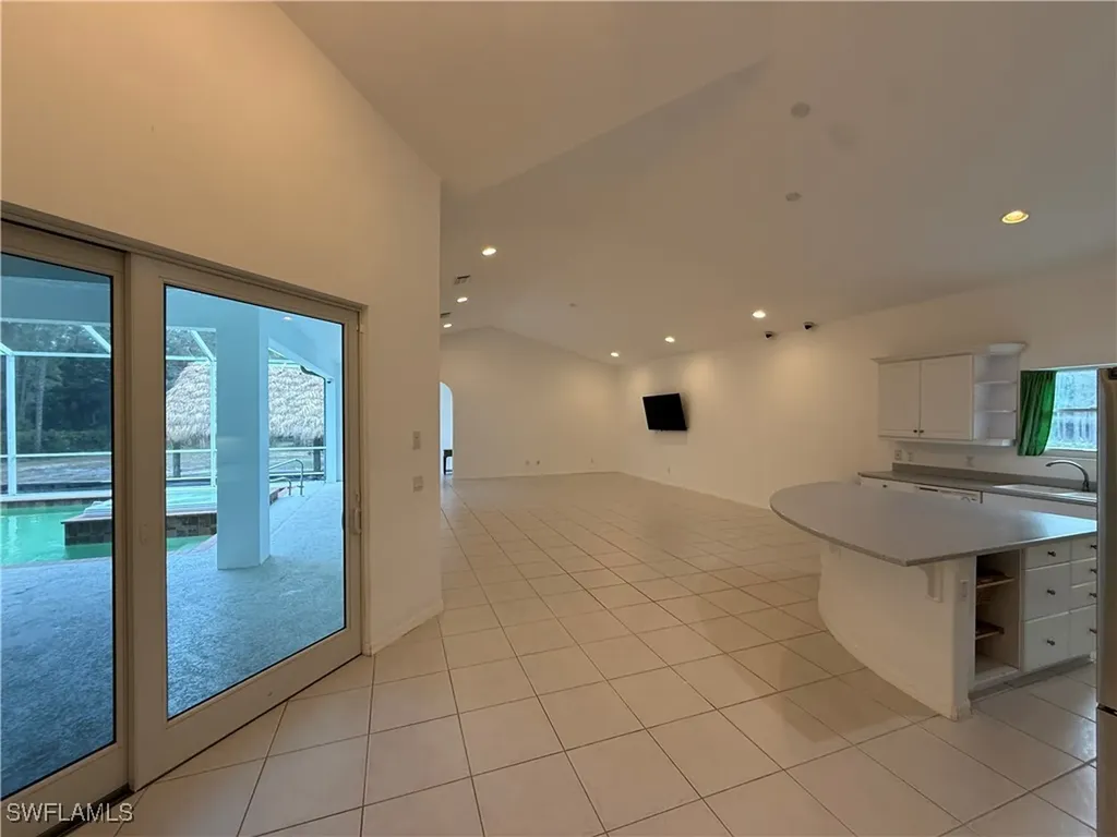 570 31st Street NW Naples FL 34120