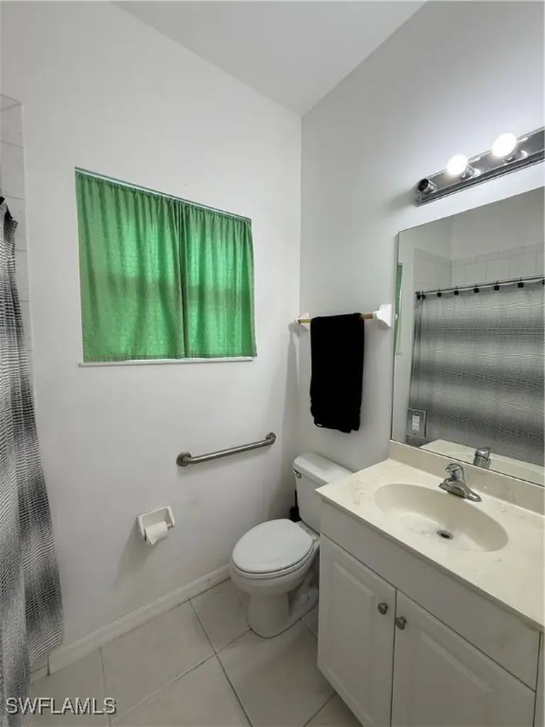 570 31st Street NW Naples FL 34120