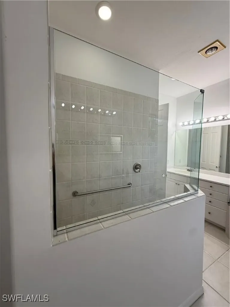 570 31st Street NW Naples FL 34120