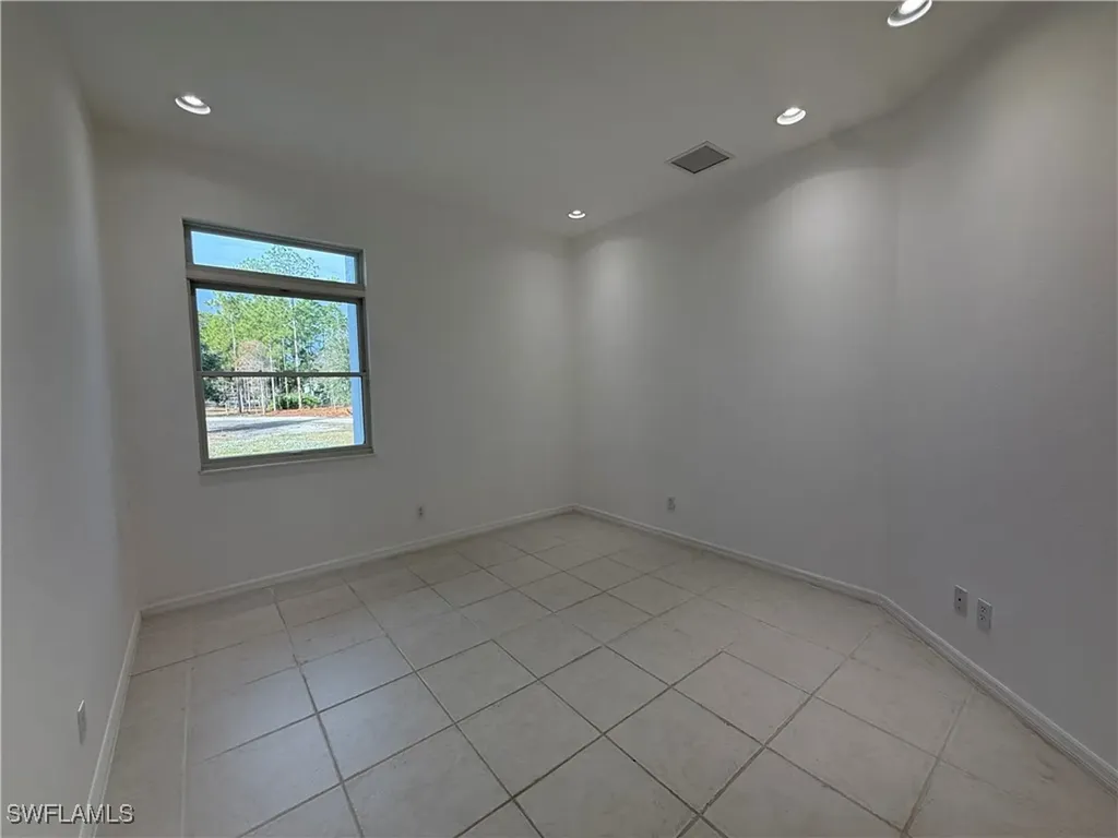 570 31st Street NW Naples FL 34120